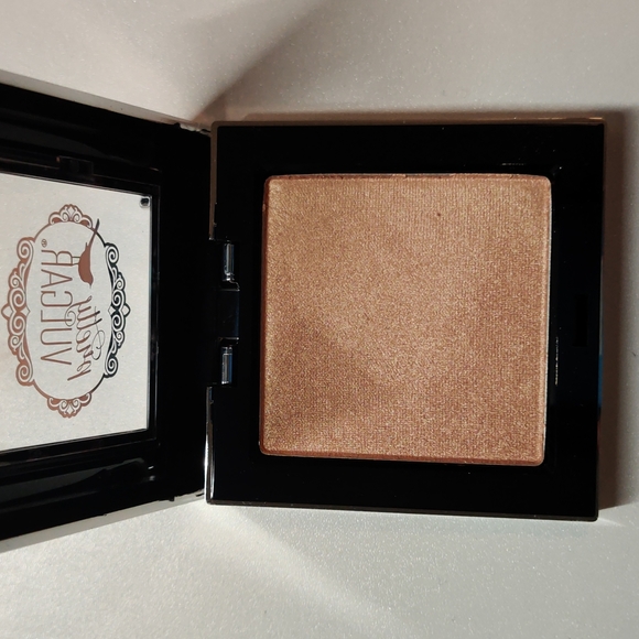 Makeup bundle - Picture 3 of 5